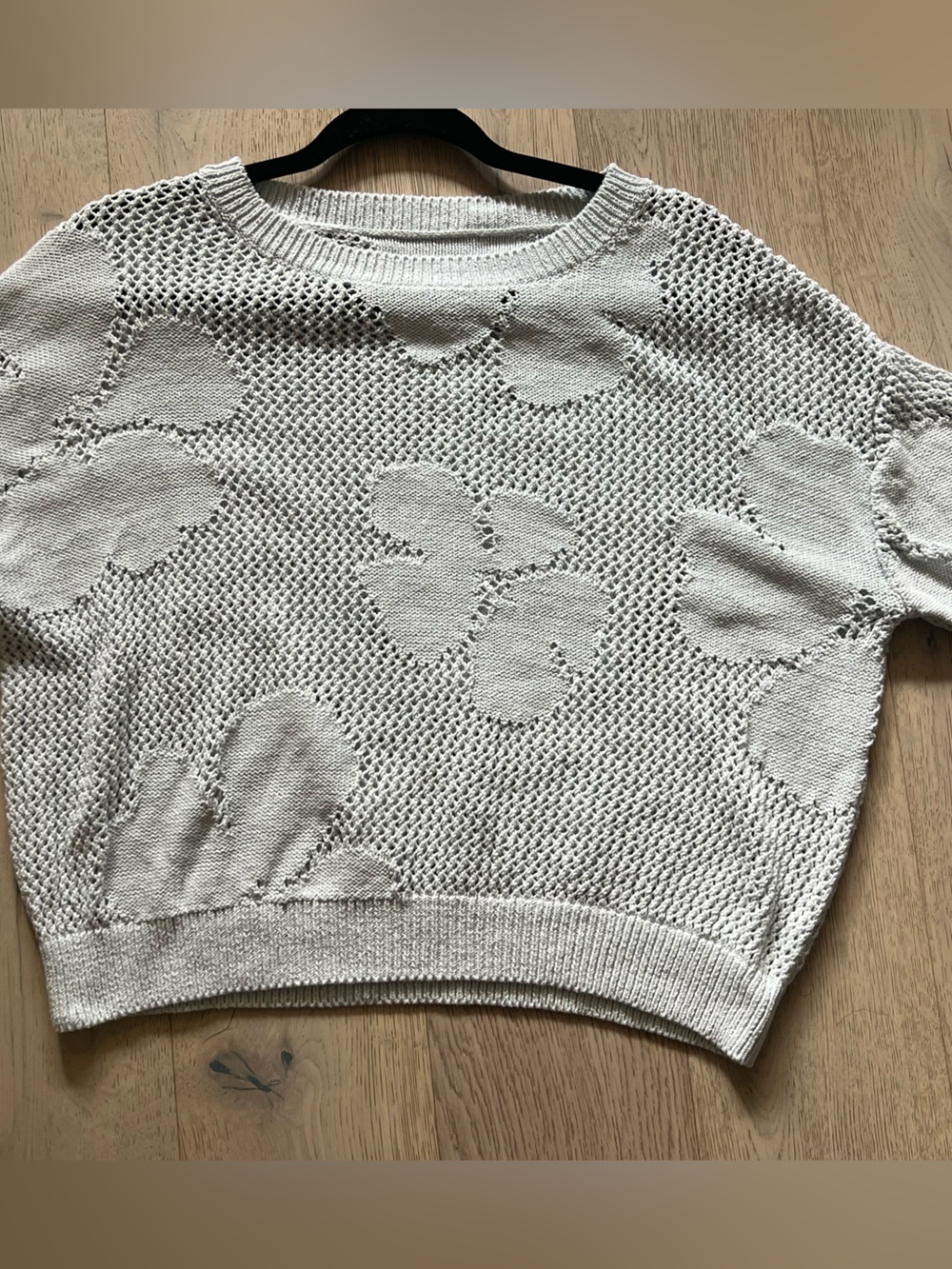Sample Piece: Light Blue Short-Sleeve Knit Sweater with Floral Texture